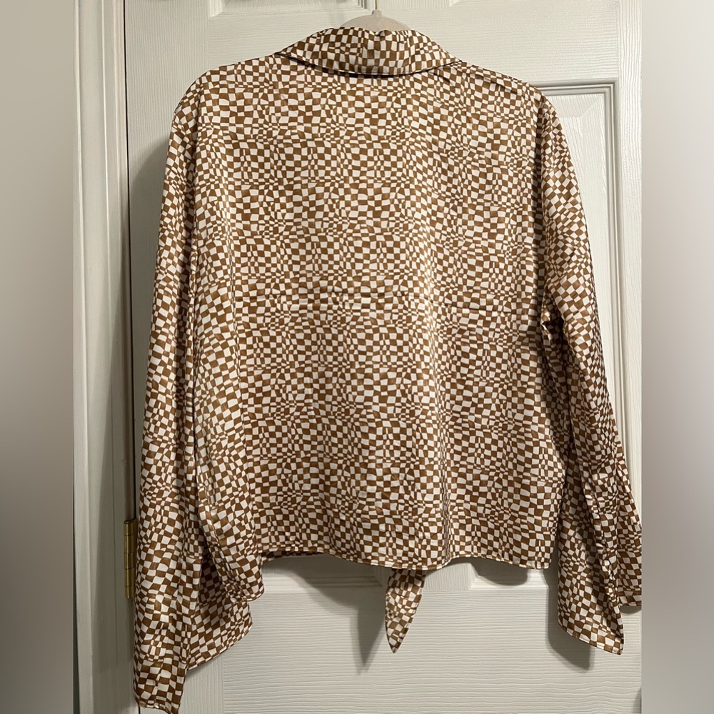 Maison d’Amelie Women's Top - Picture 2 of 9